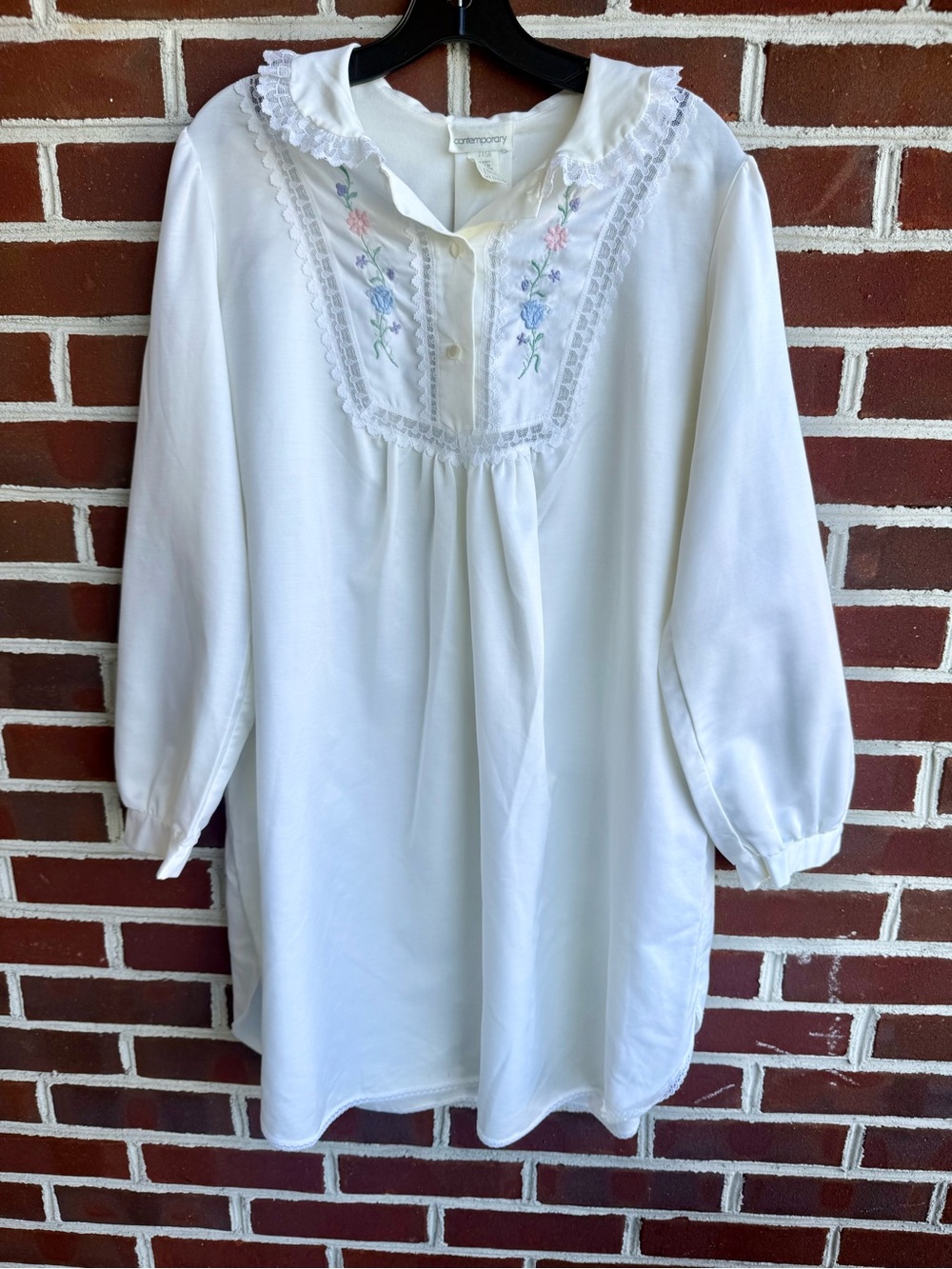Vintage Sears Contemporary Nightgown Cottagecore Floral Embroidered Lace White M